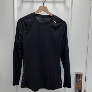 Lululemon men black long sleeve slim performance top Small